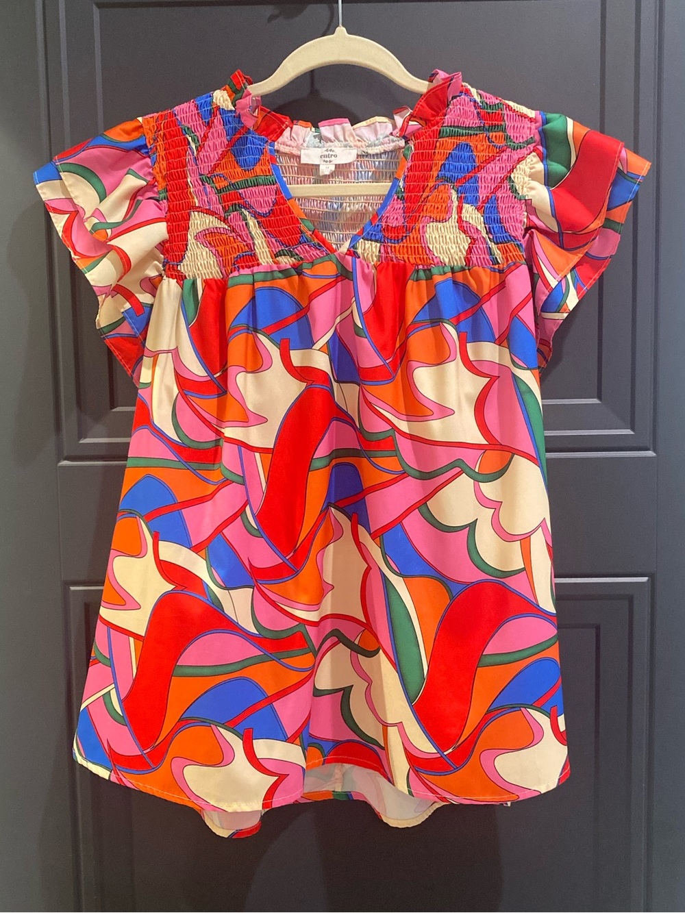 entro Women’s Multicolor Smocked V-Neck Flutter Top Size Medium
